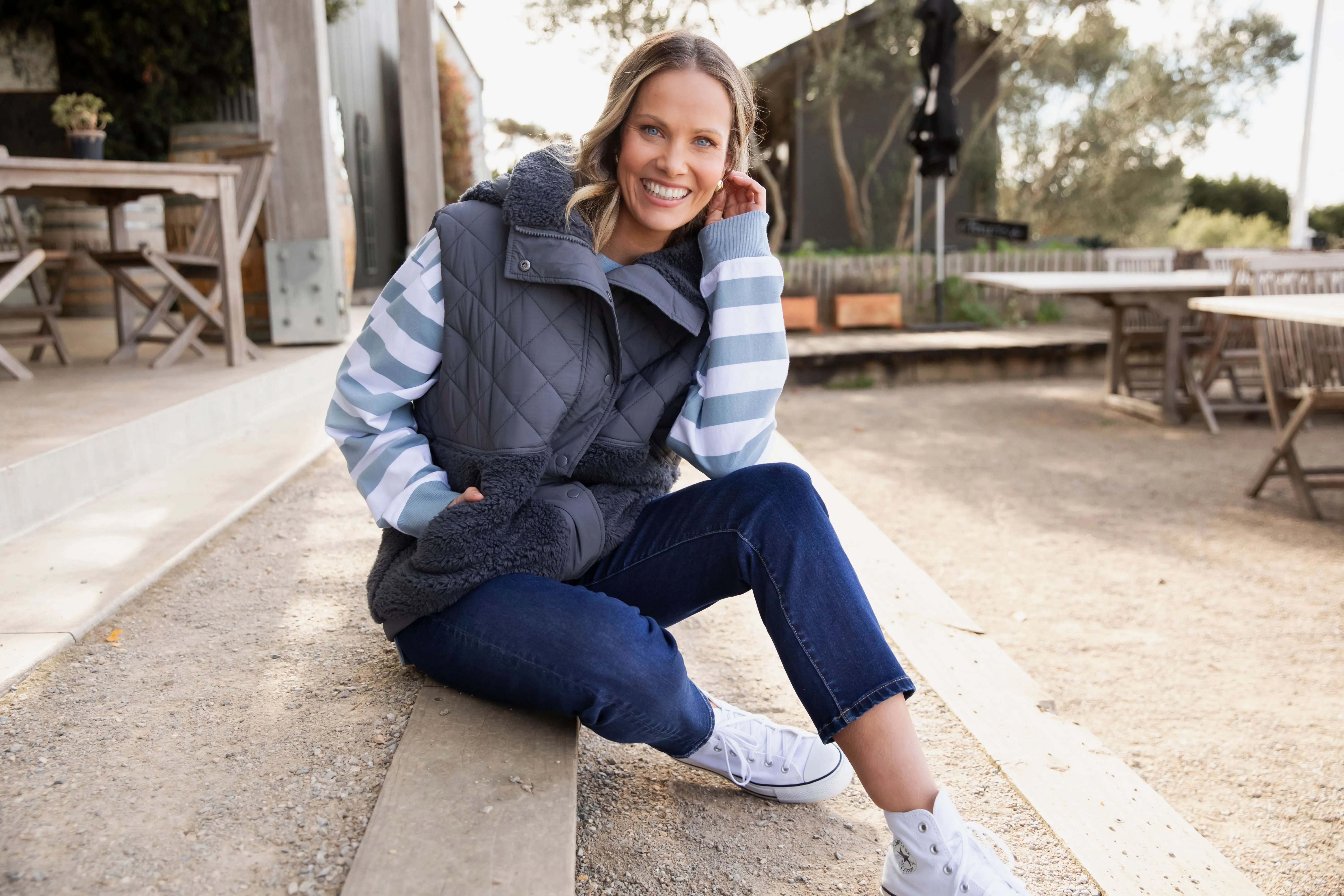Alaska Quilted Vest - Charcoal