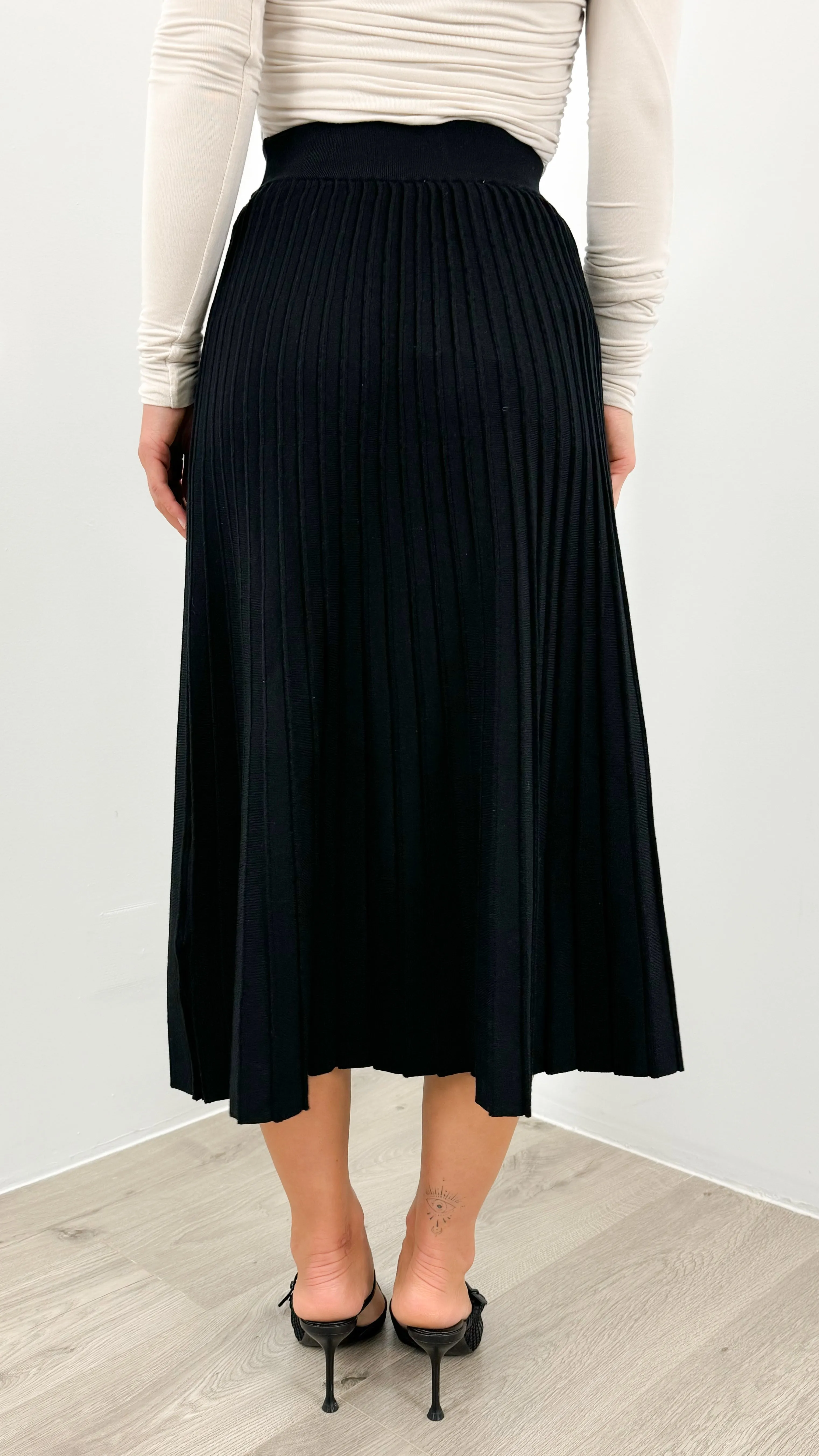 CAMBERWELL KNIT PLEAT SKIRT - BLACK