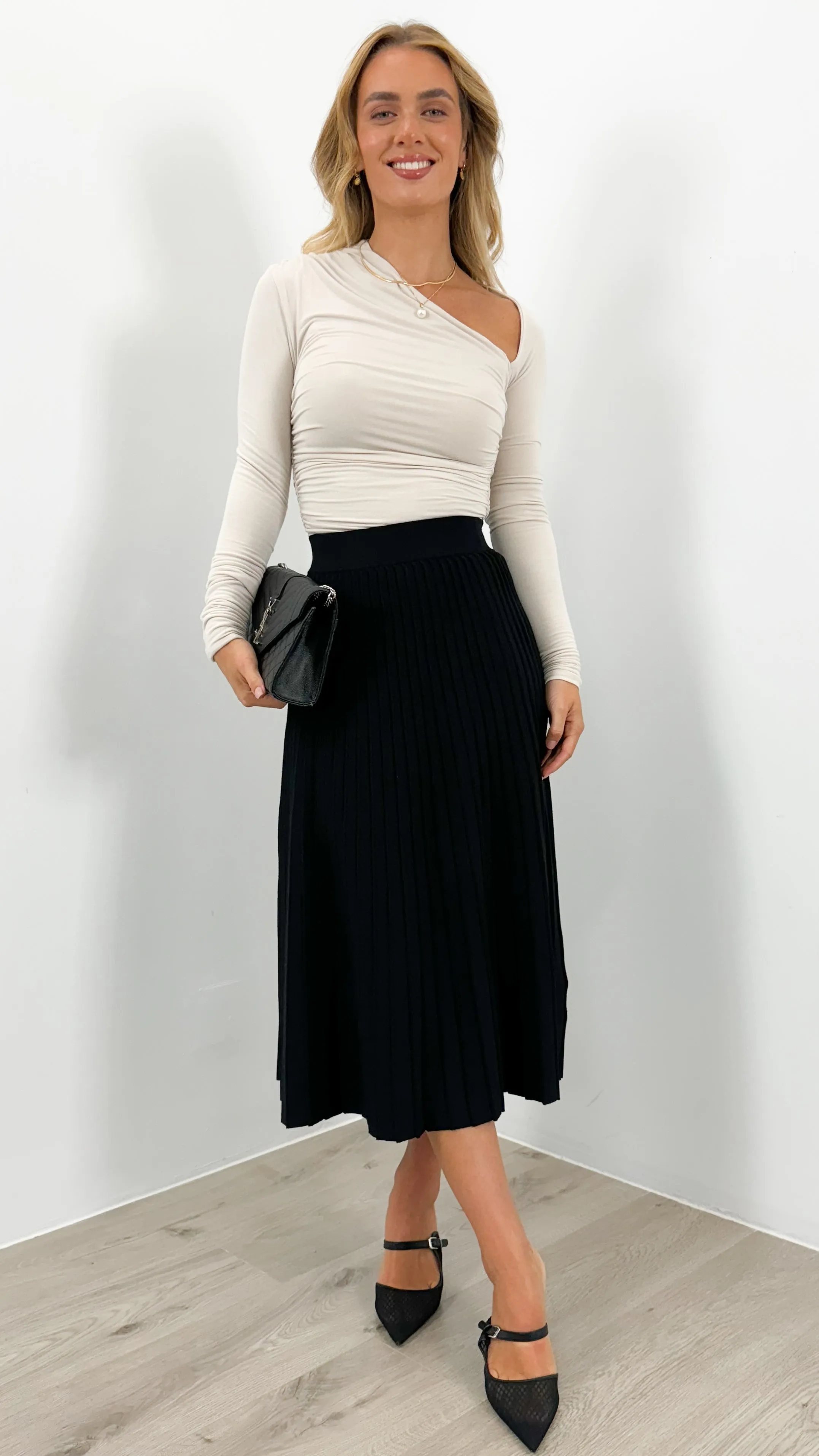CAMBERWELL KNIT PLEAT SKIRT - BLACK