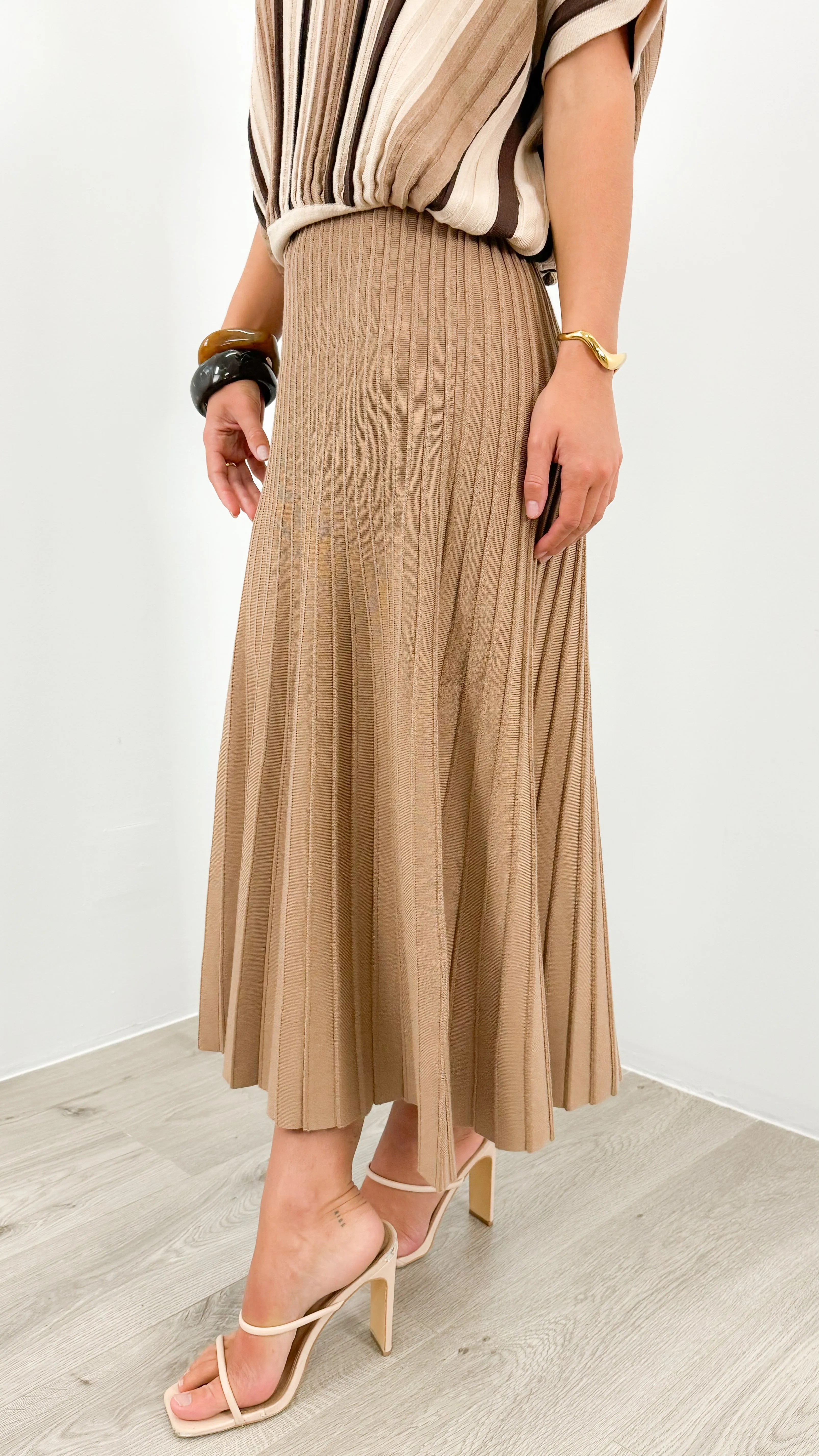CAMBERWELL KNIT PLEAT SKIRT - ESPRESS0