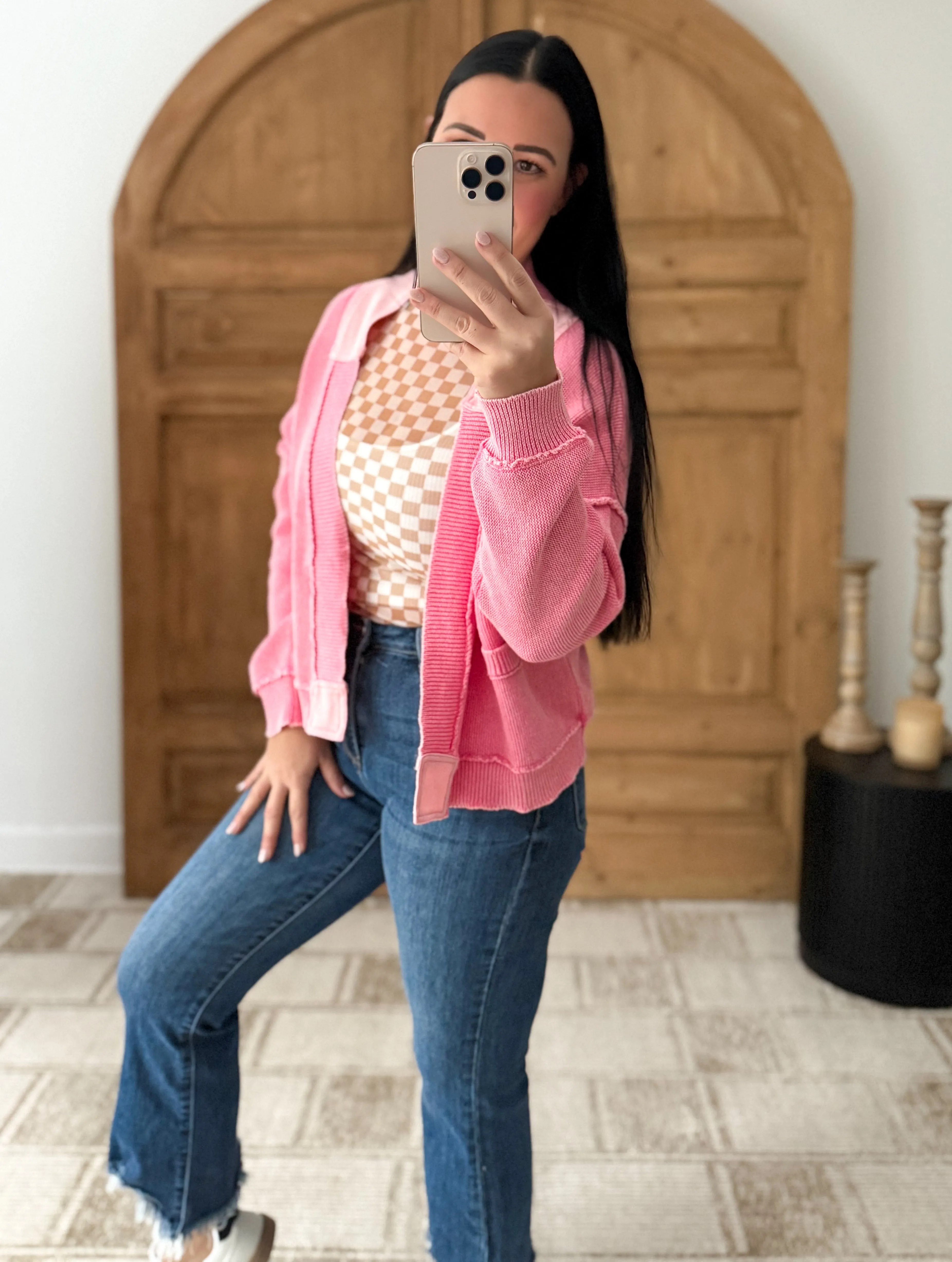 CHECKERBOARD PRINT MESH MOCK NECK TOP