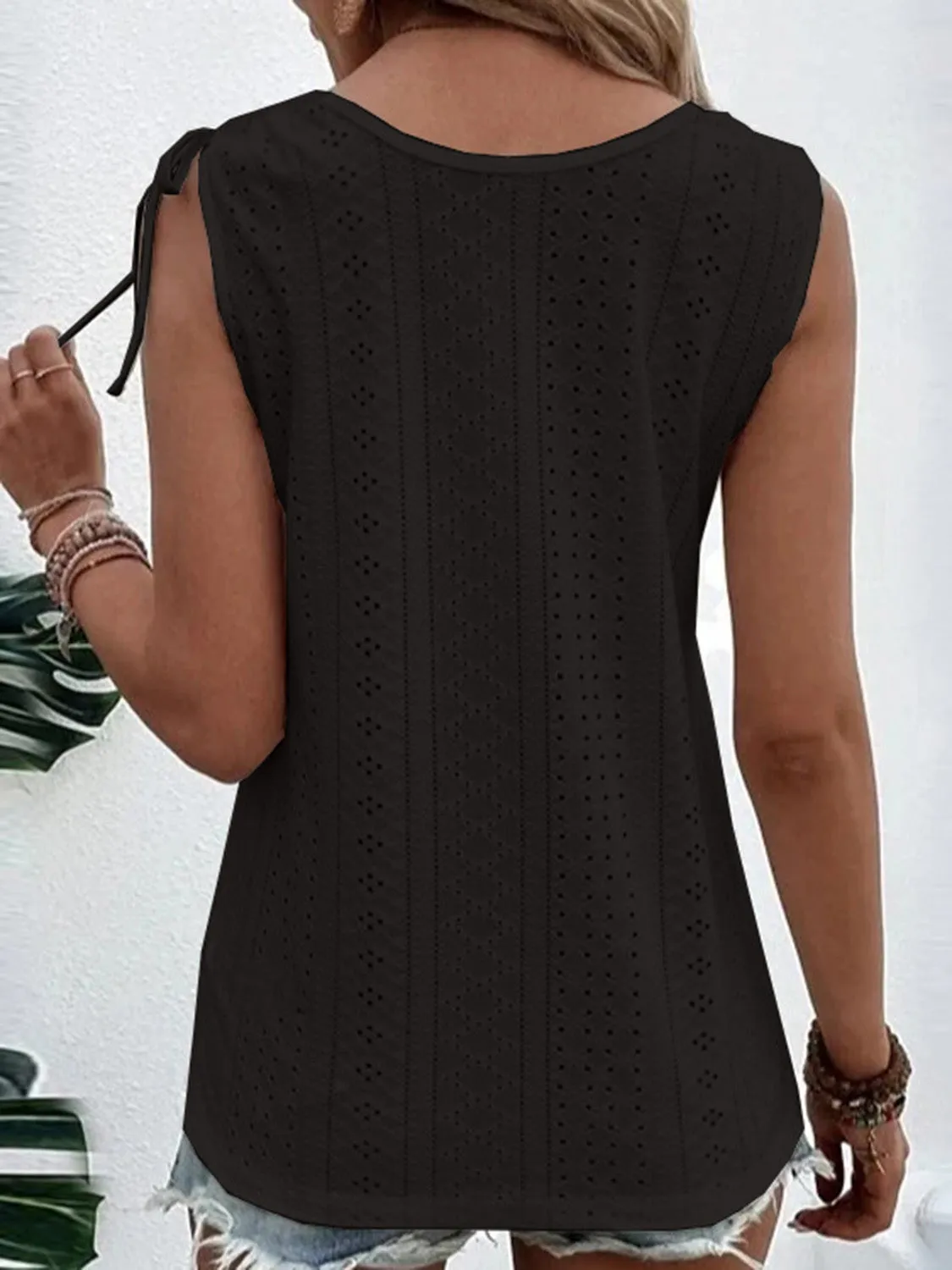 Full Size Scoop Neck Sleeveless Tank Top (5 Colors)