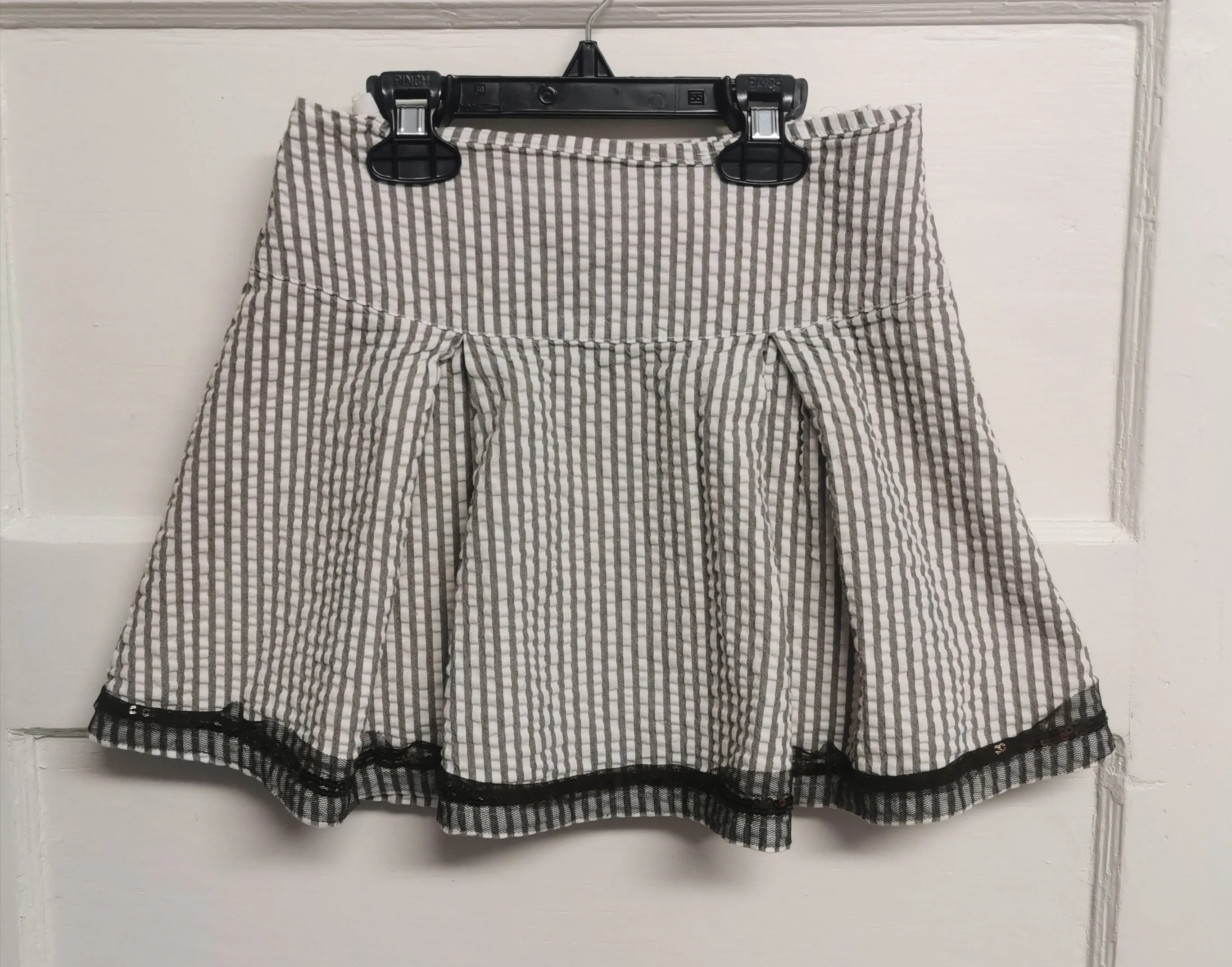GIRL SIZE 8 YEARS - CHILDREN'S PLACE, Pleated Skirt VGUC B52
