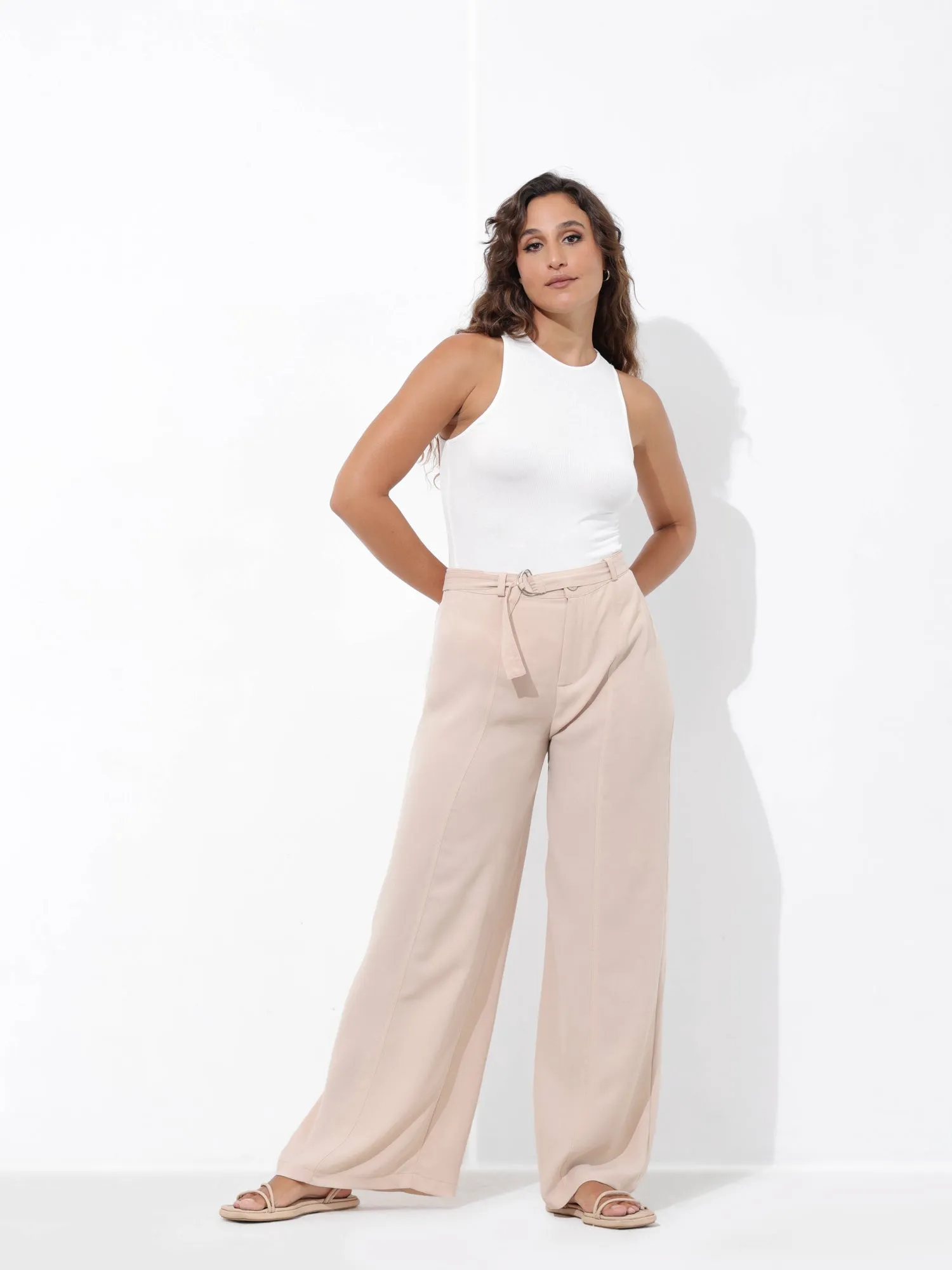 High Waist Belt Detailed Leg Pant