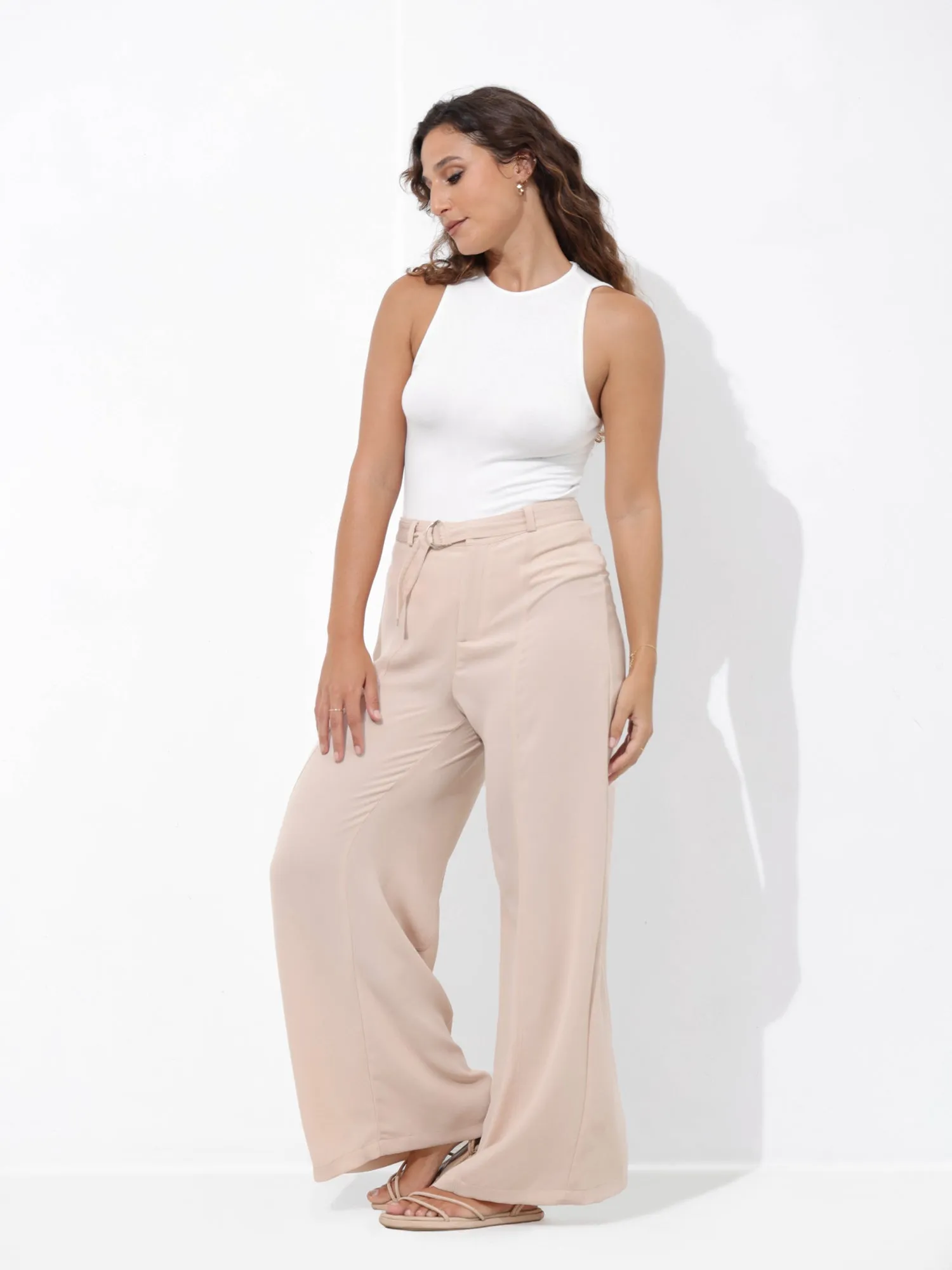 High Waist Belt Detailed Leg Pant