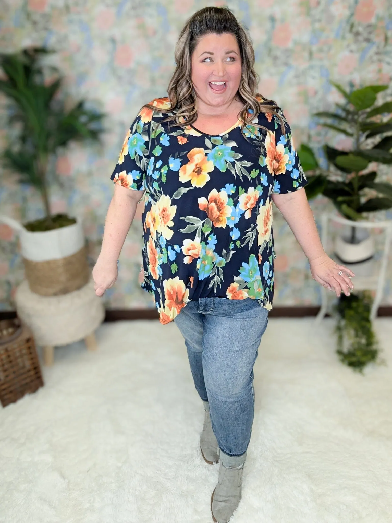 Jennifer Navy Floral Scoopneck Top