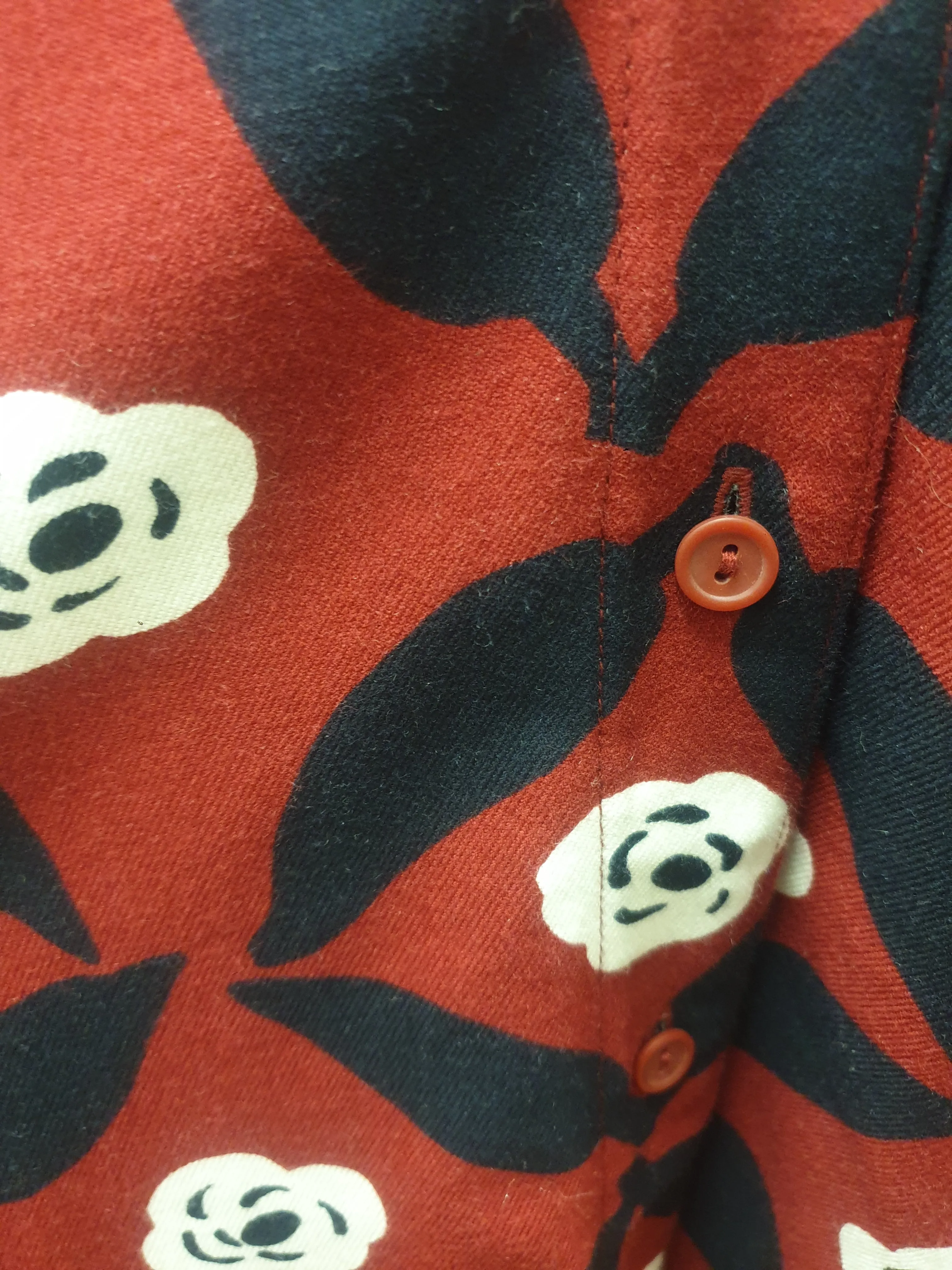 Marimekko x Uniqlo red print long sleeve shirt size L