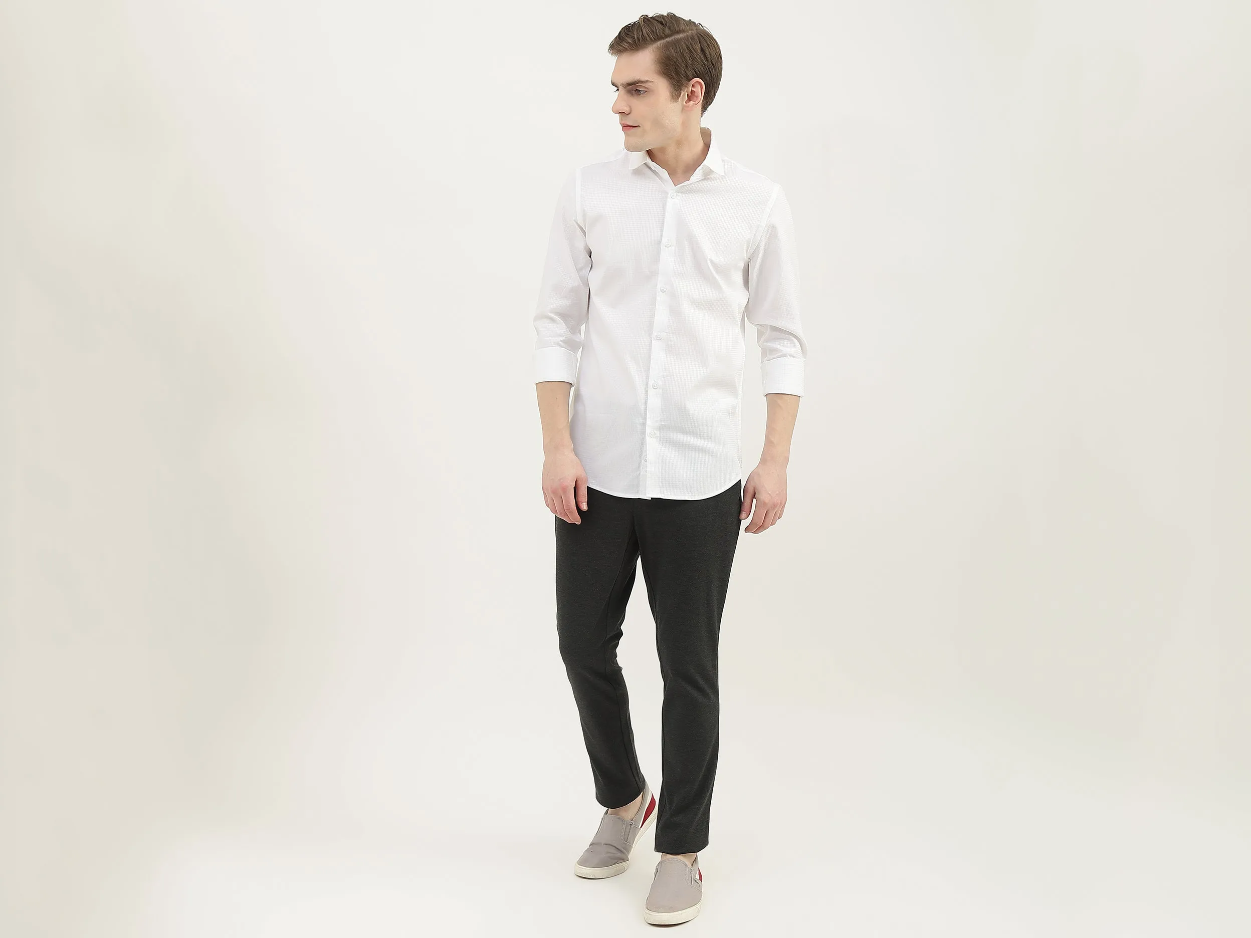 Men Textured Slim Fit Trousers