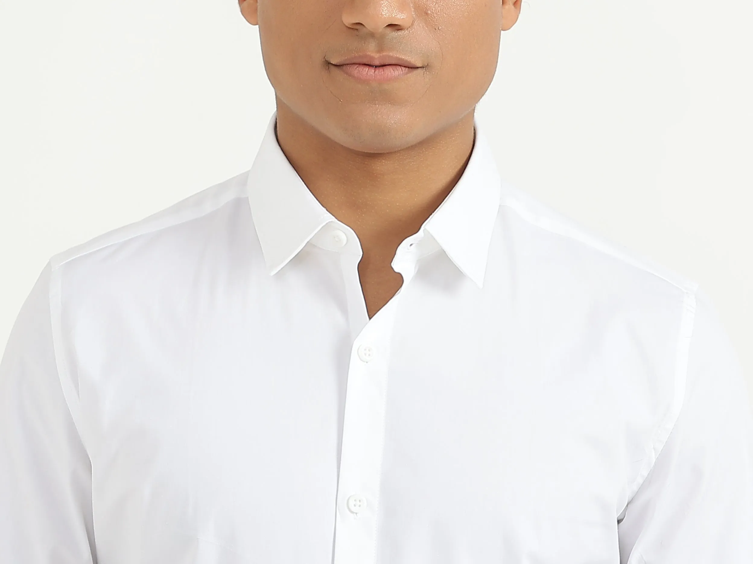 Men White Solid Slim Shirt