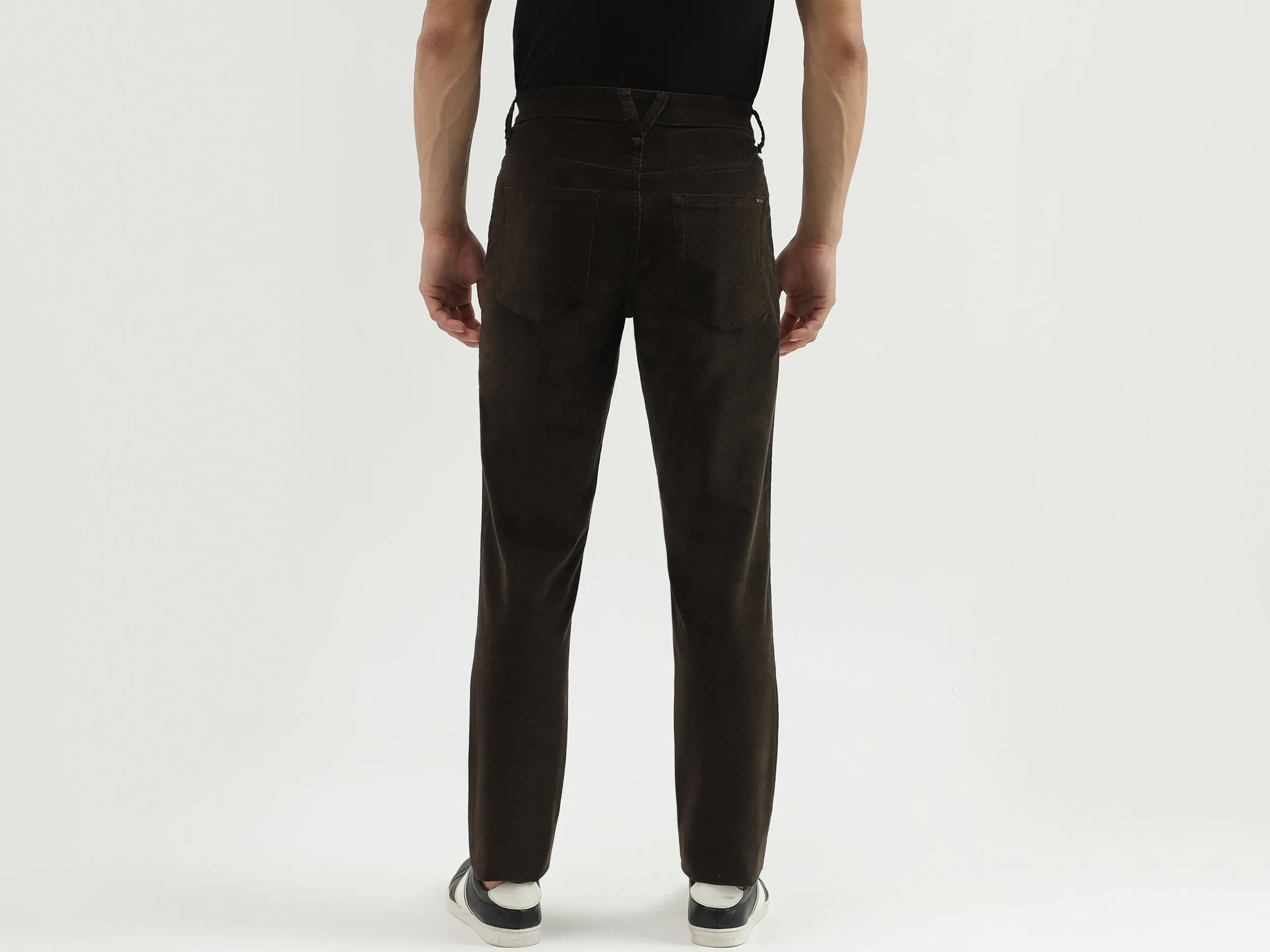 Men's Solid Slim Fit Trousers with Button Closure