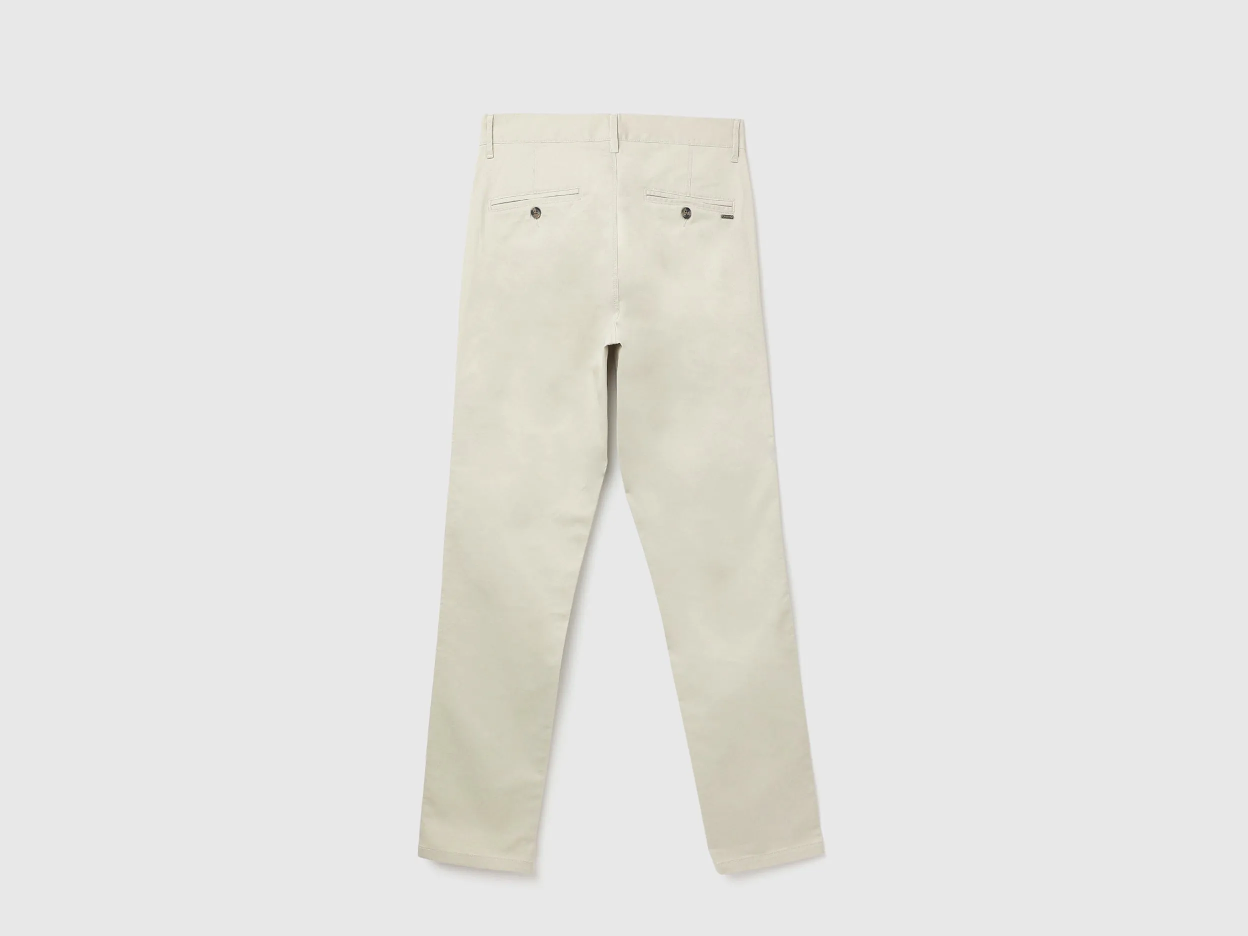 Men's Solid Slim Fit Trousers with Button Closure