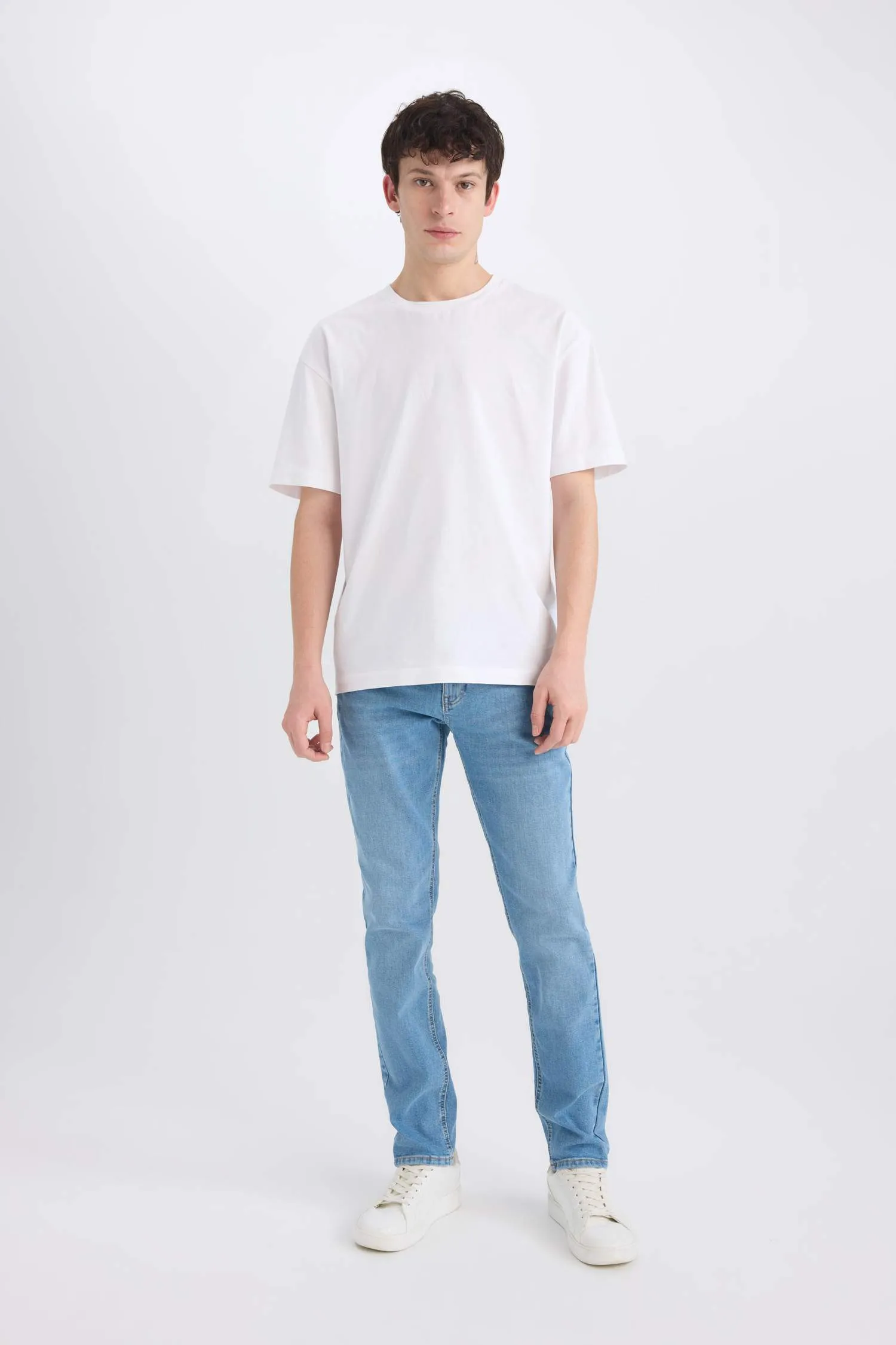 Pedro Slim Fit Normal Waist Slim Leg Jeans