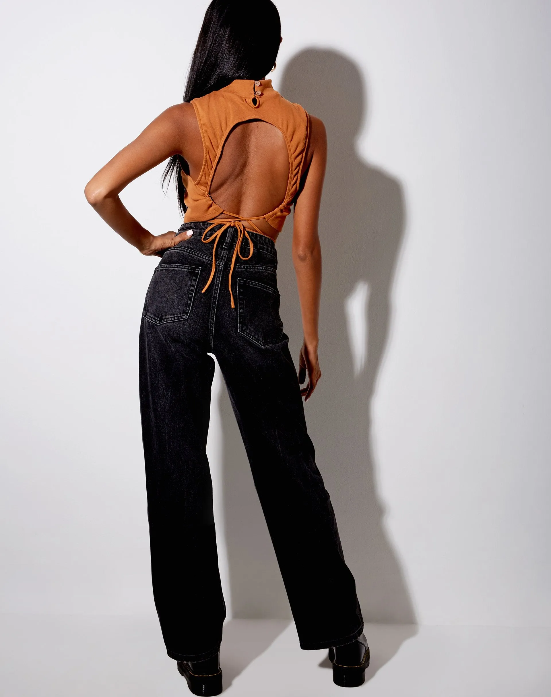 Quera Crop Top in Rib Salted Caramel