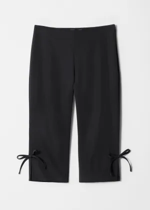 Ribbon-Detailed Capri Trousers