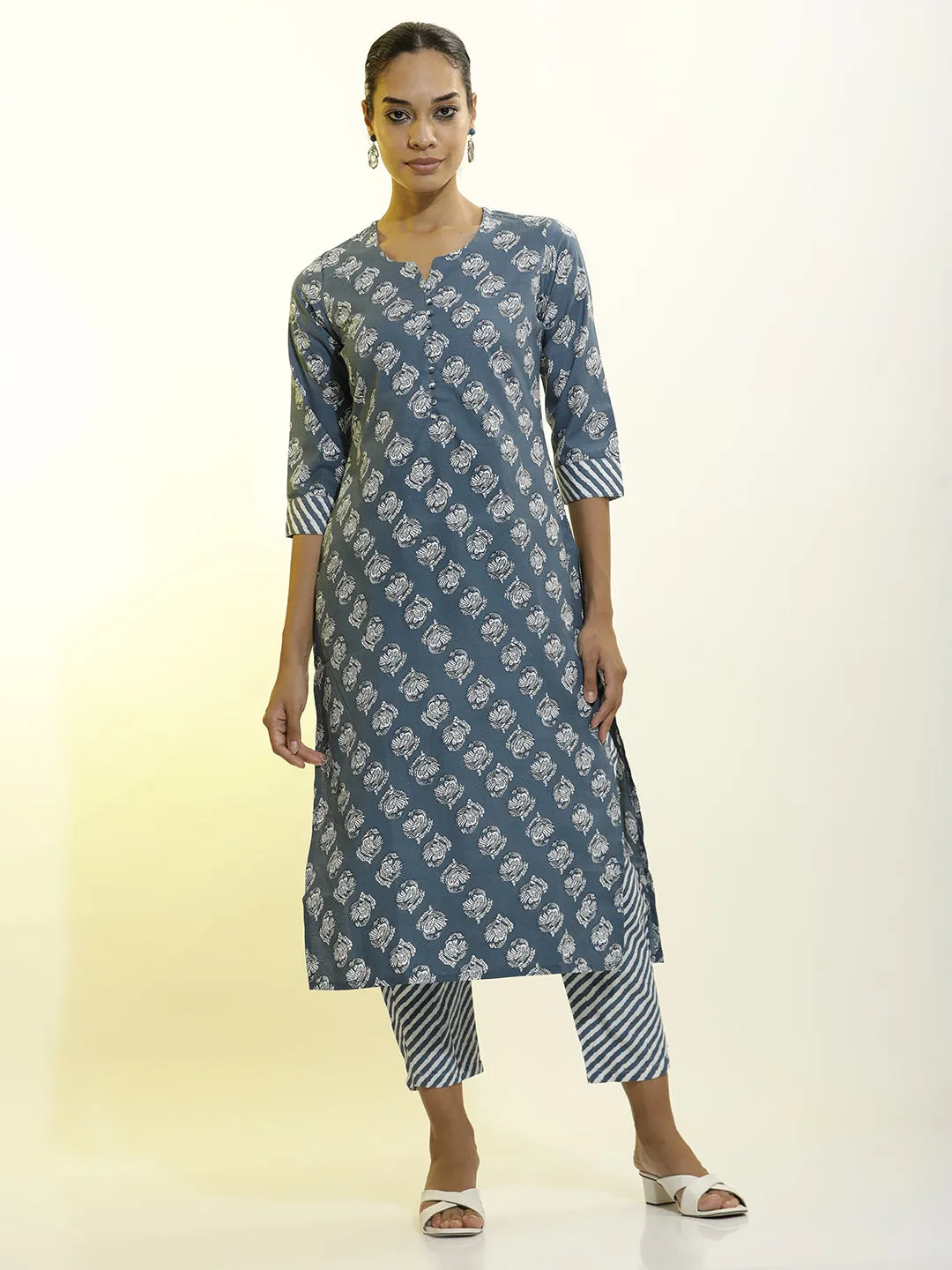 Royal Blue Ethnic Motif Printed Cotton Straight Kurta Set