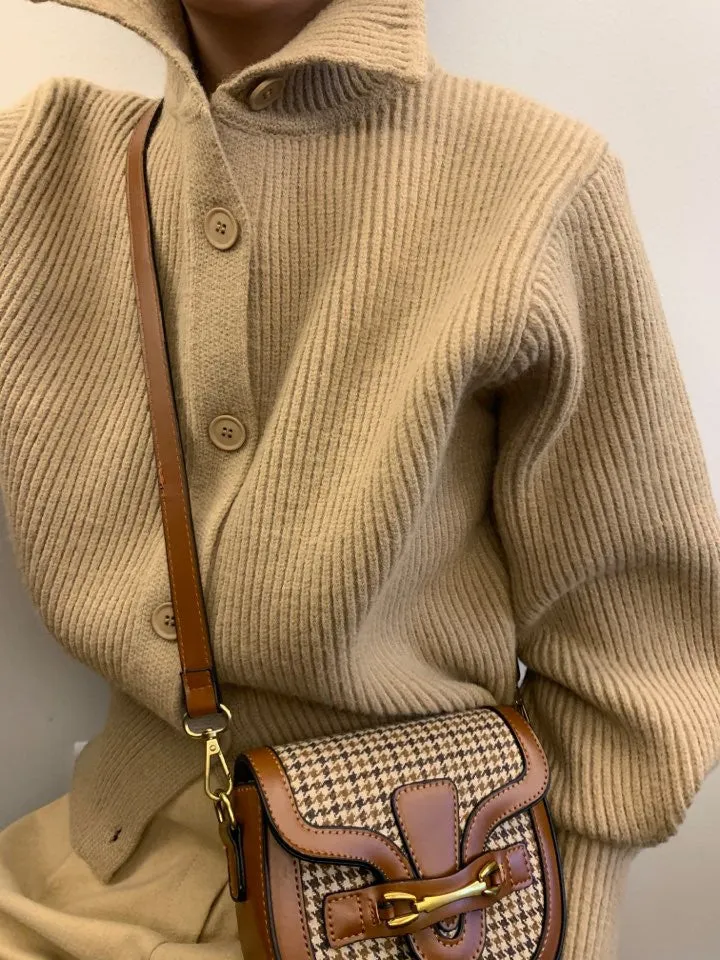 Single-breasted Vintage Lapel Sweater Outerwear