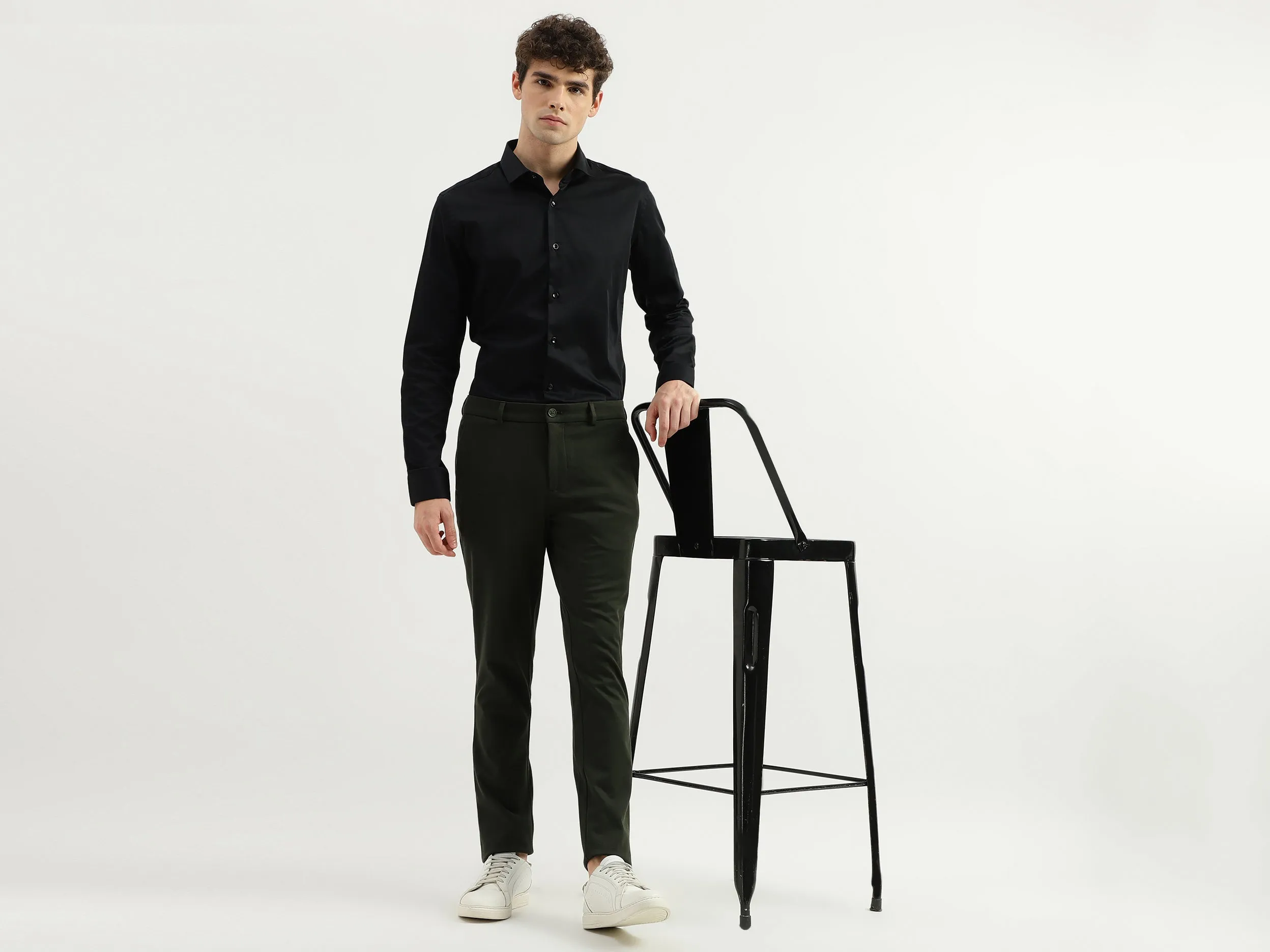 Solid Mid Rise Slim Fit Trousers