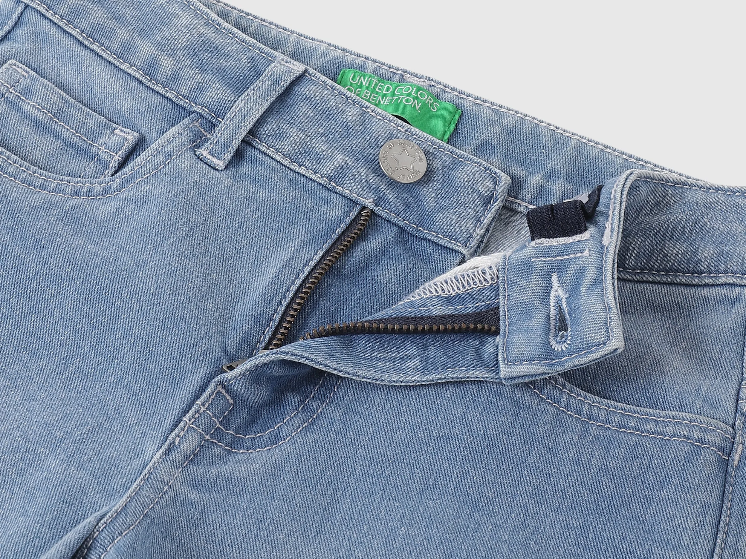 Solid Straight Fit Jeans