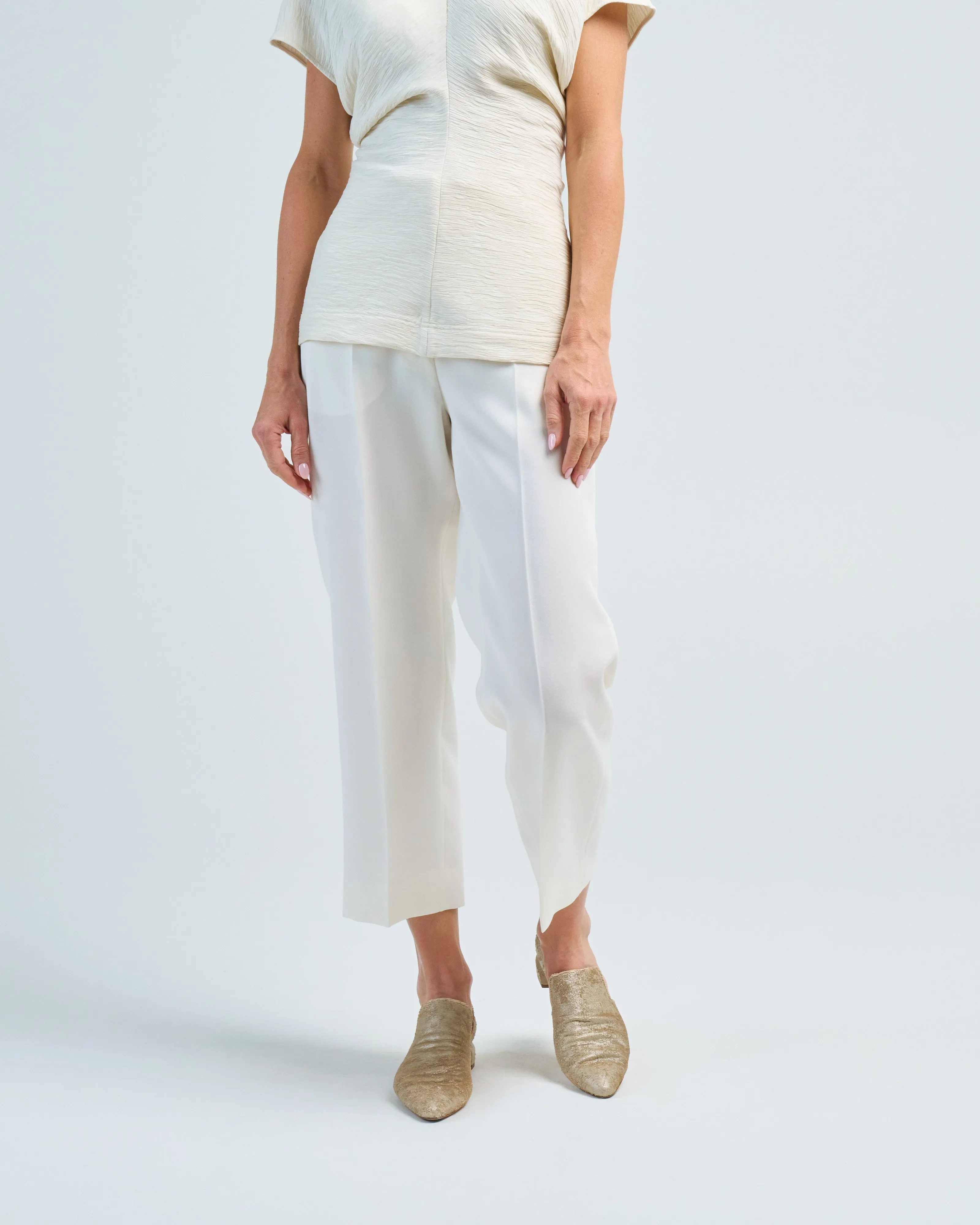 straight cropped trousers