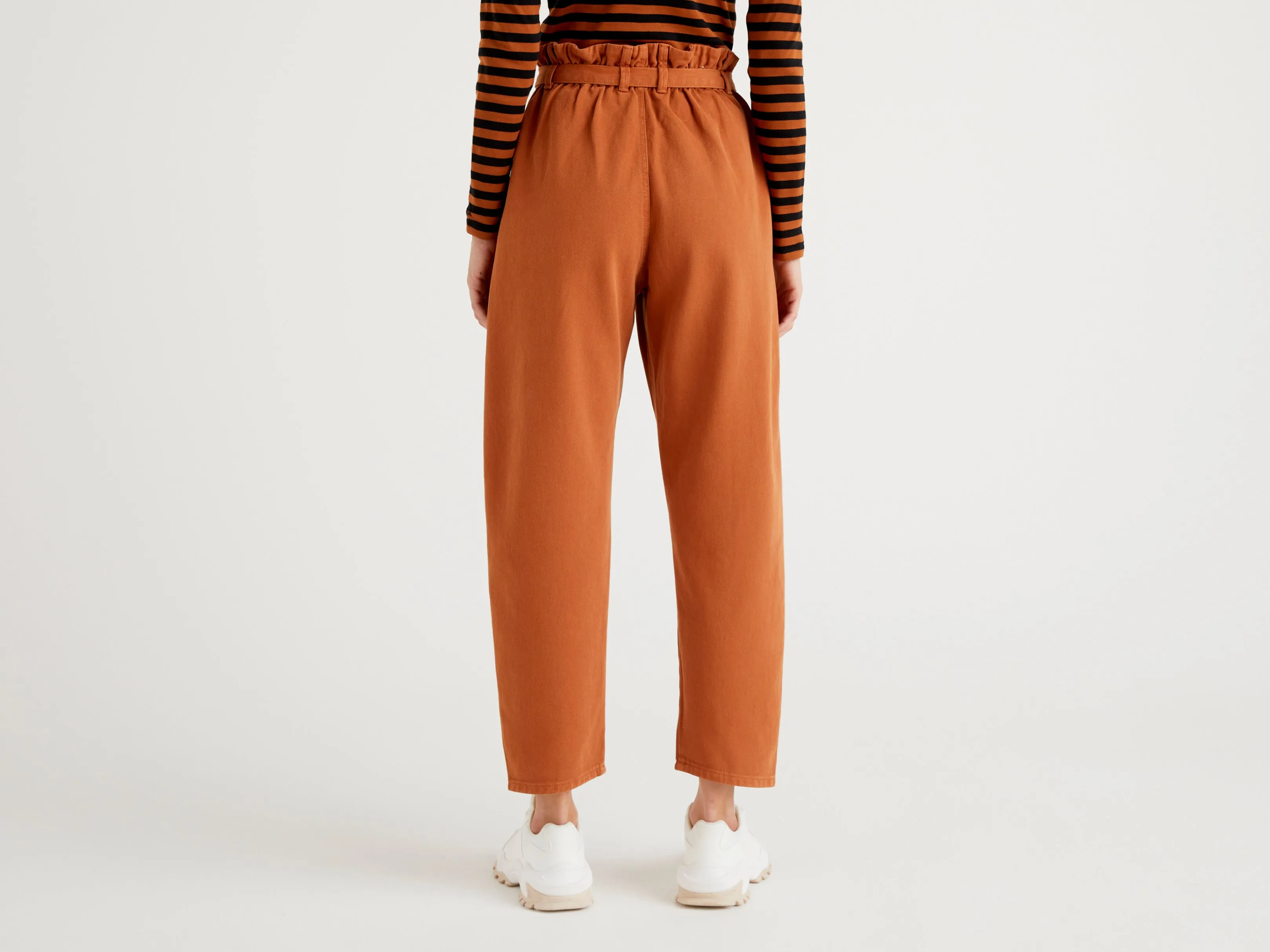 Women Solid Straight Fit Trousers