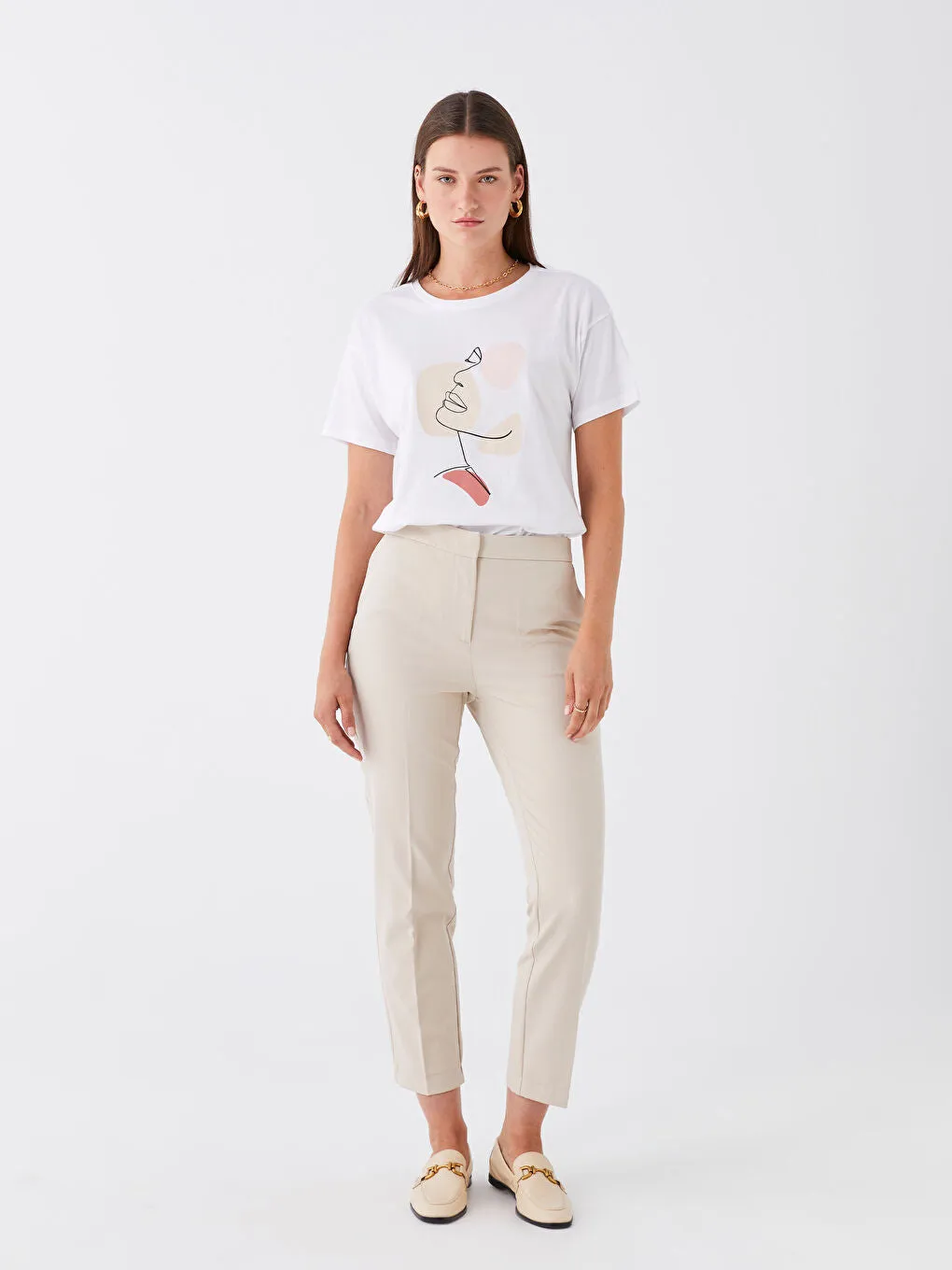 Women Standard Fit Straight Trousers