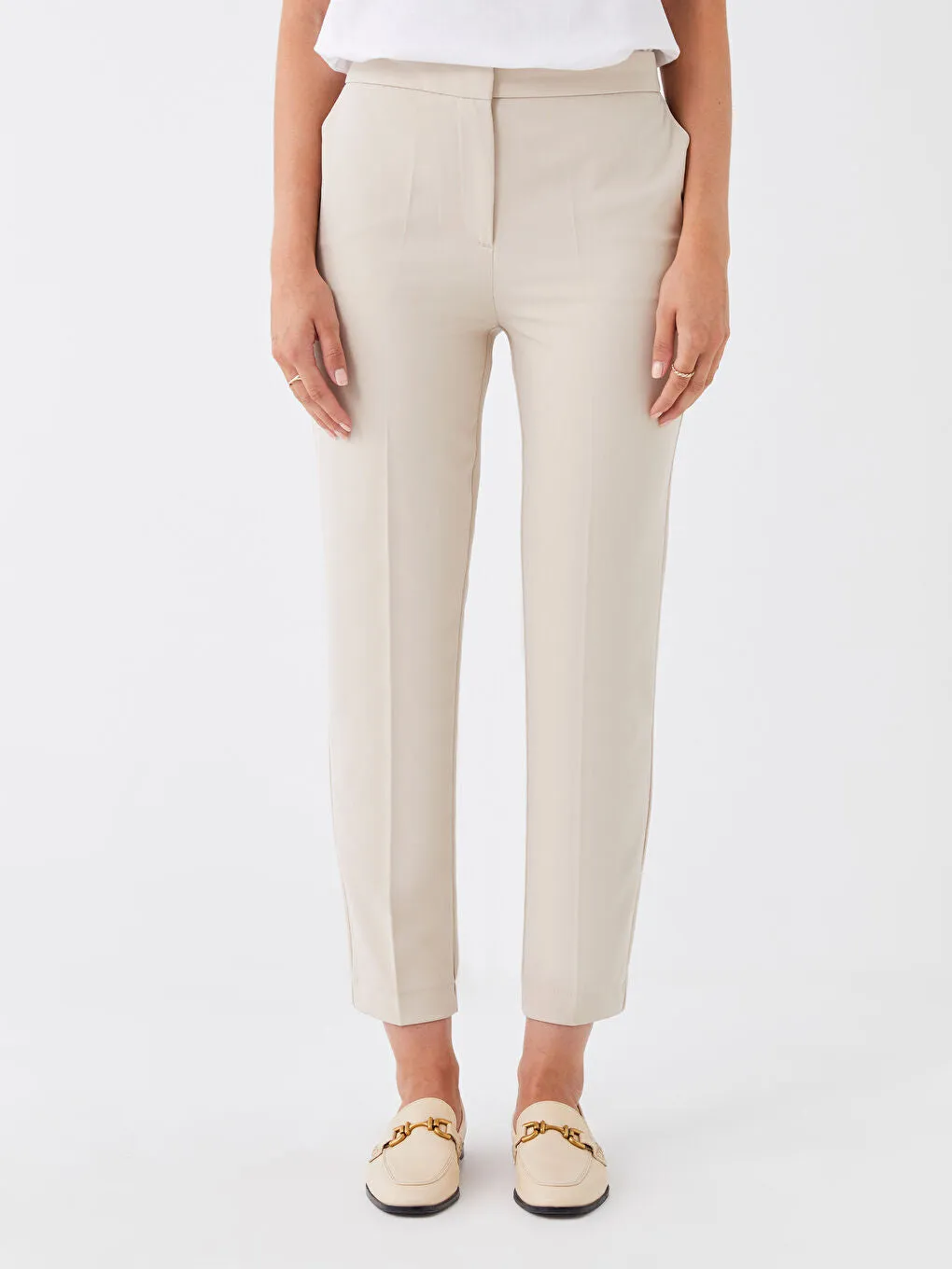 Women Standard Fit Straight Trousers